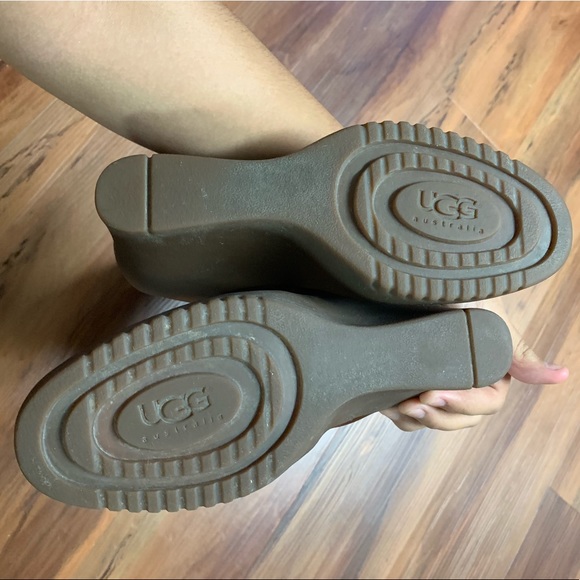 UGG Maxene Brown Sheepskin Boots Size 7 - Picture 4 of 8